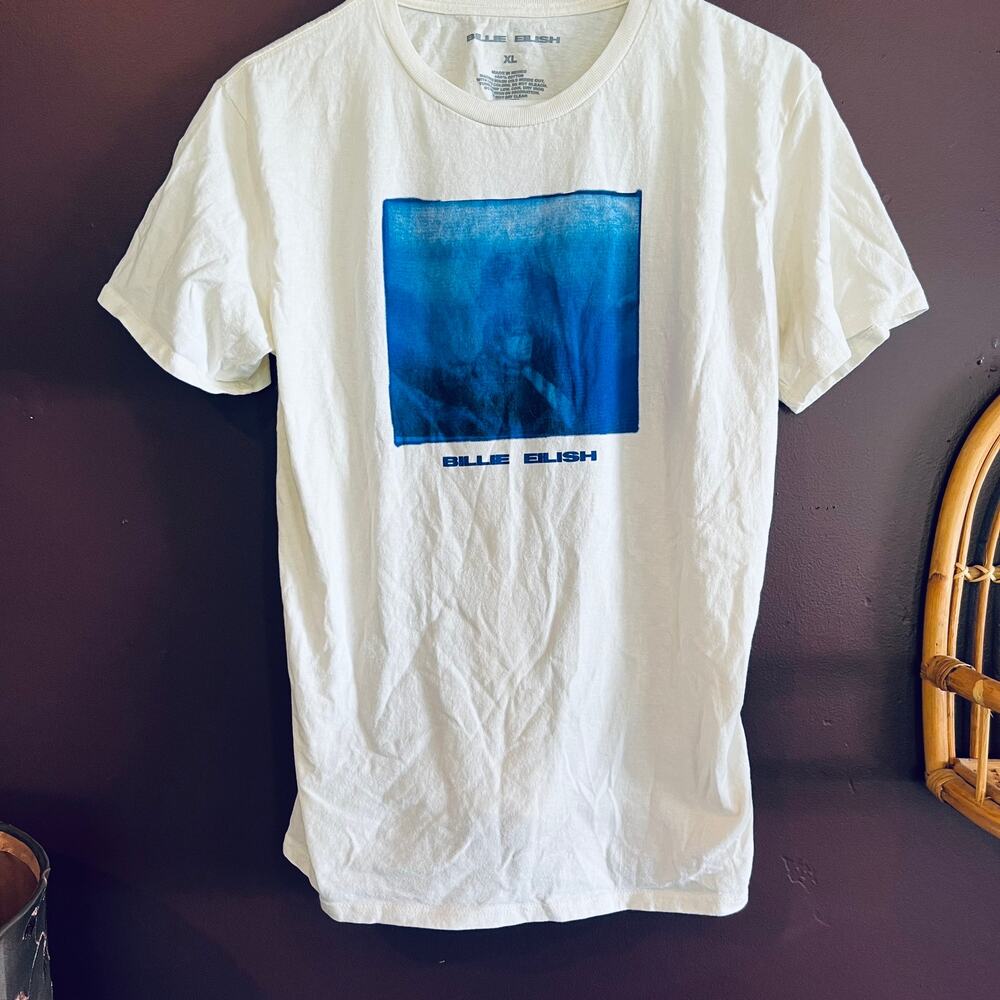 Brand New without Tags Billie Eilish Official Merch T shirt, Cotton